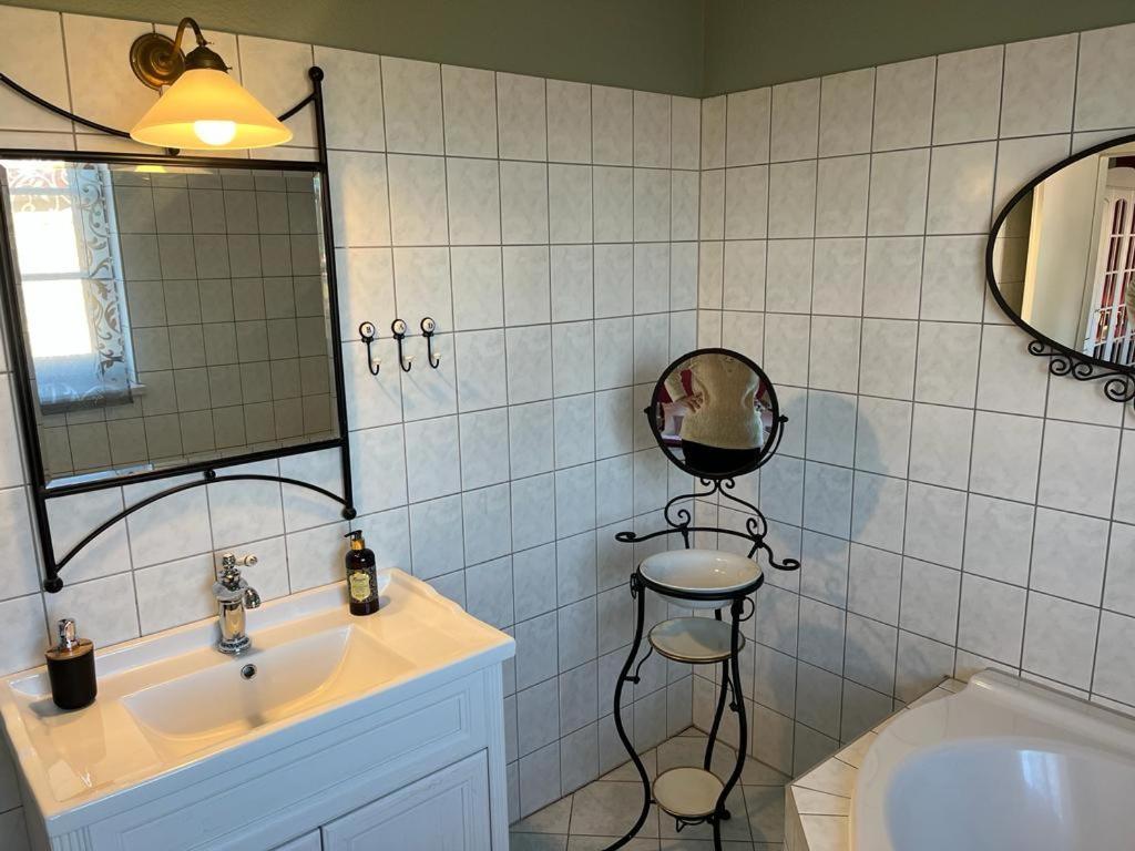Cafesahne U Pension Dranske Buitenkant foto