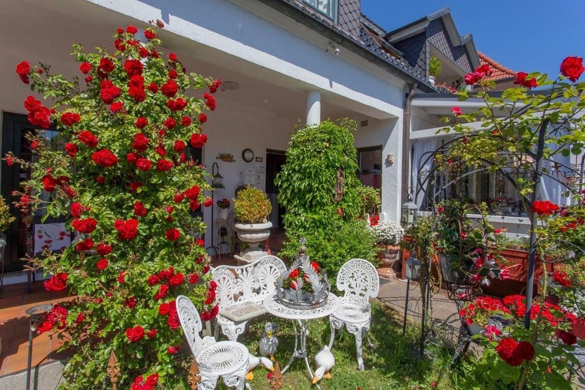 Cafesahne U Pension Dranske Buitenkant foto