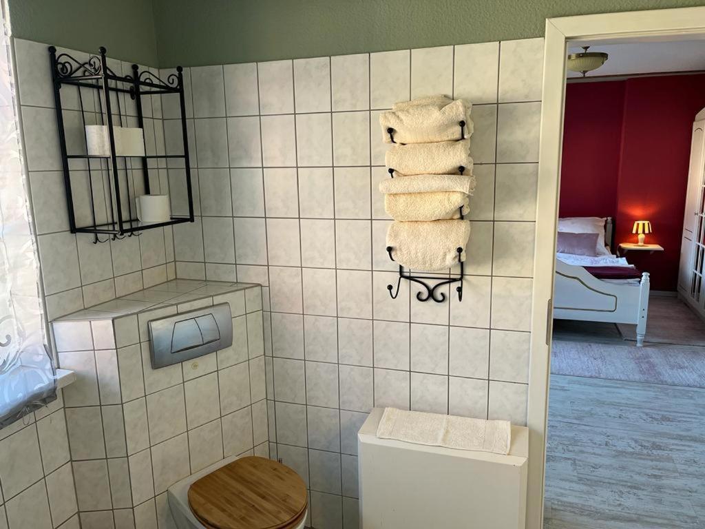 Cafesahne U Pension Dranske Buitenkant foto