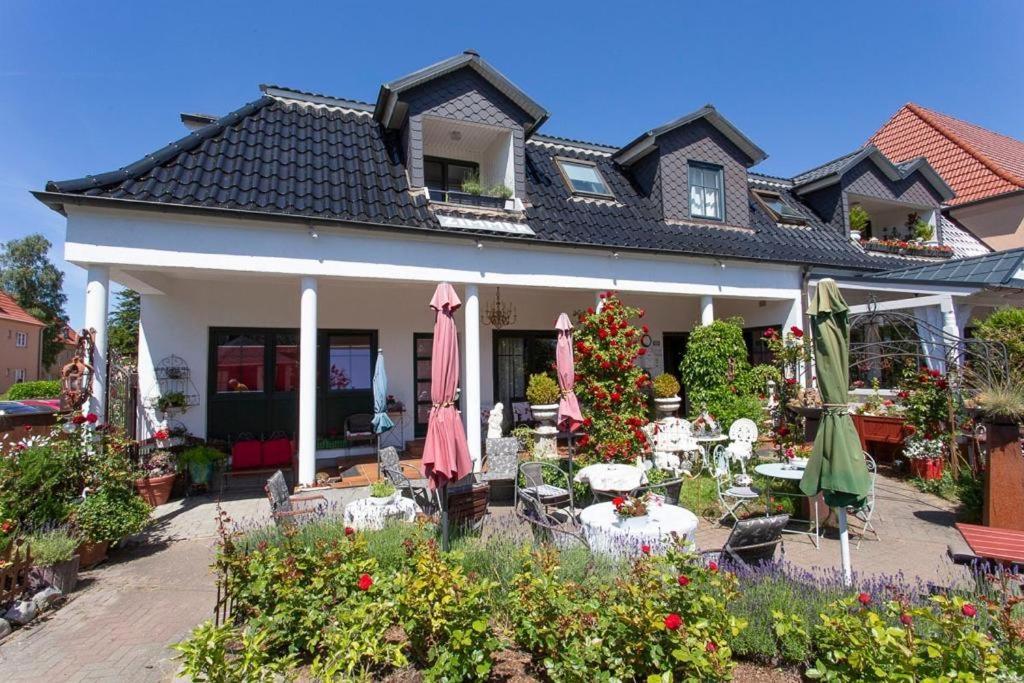 Cafesahne U Pension Dranske Buitenkant foto