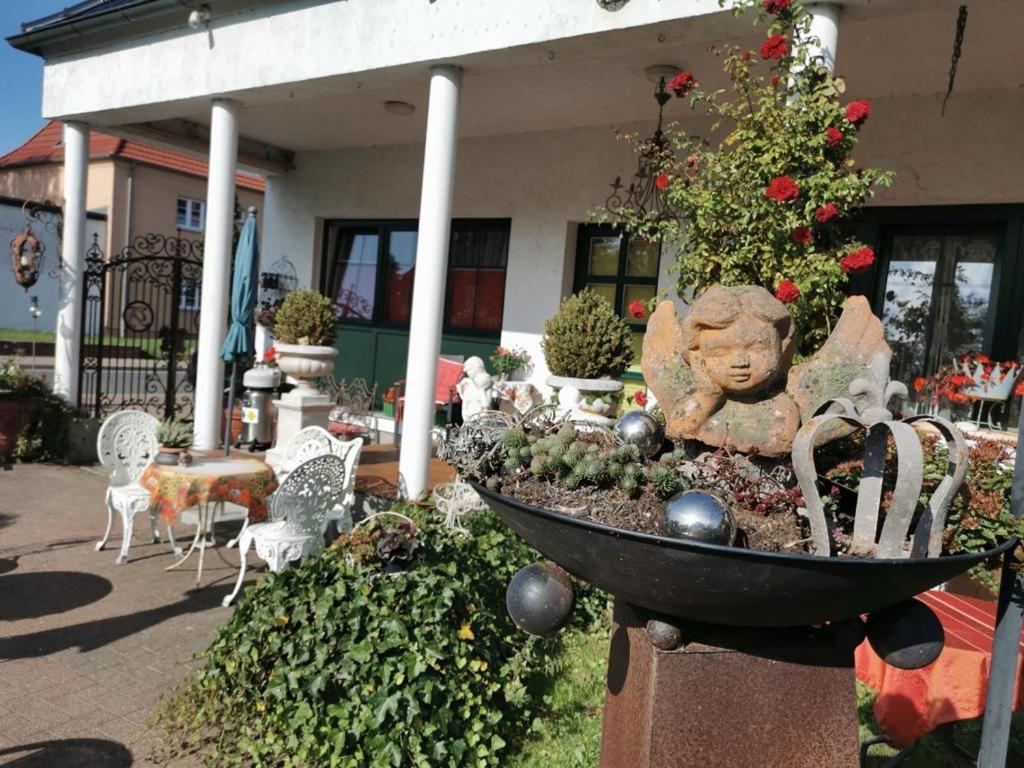Cafesahne U Pension Dranske Buitenkant foto